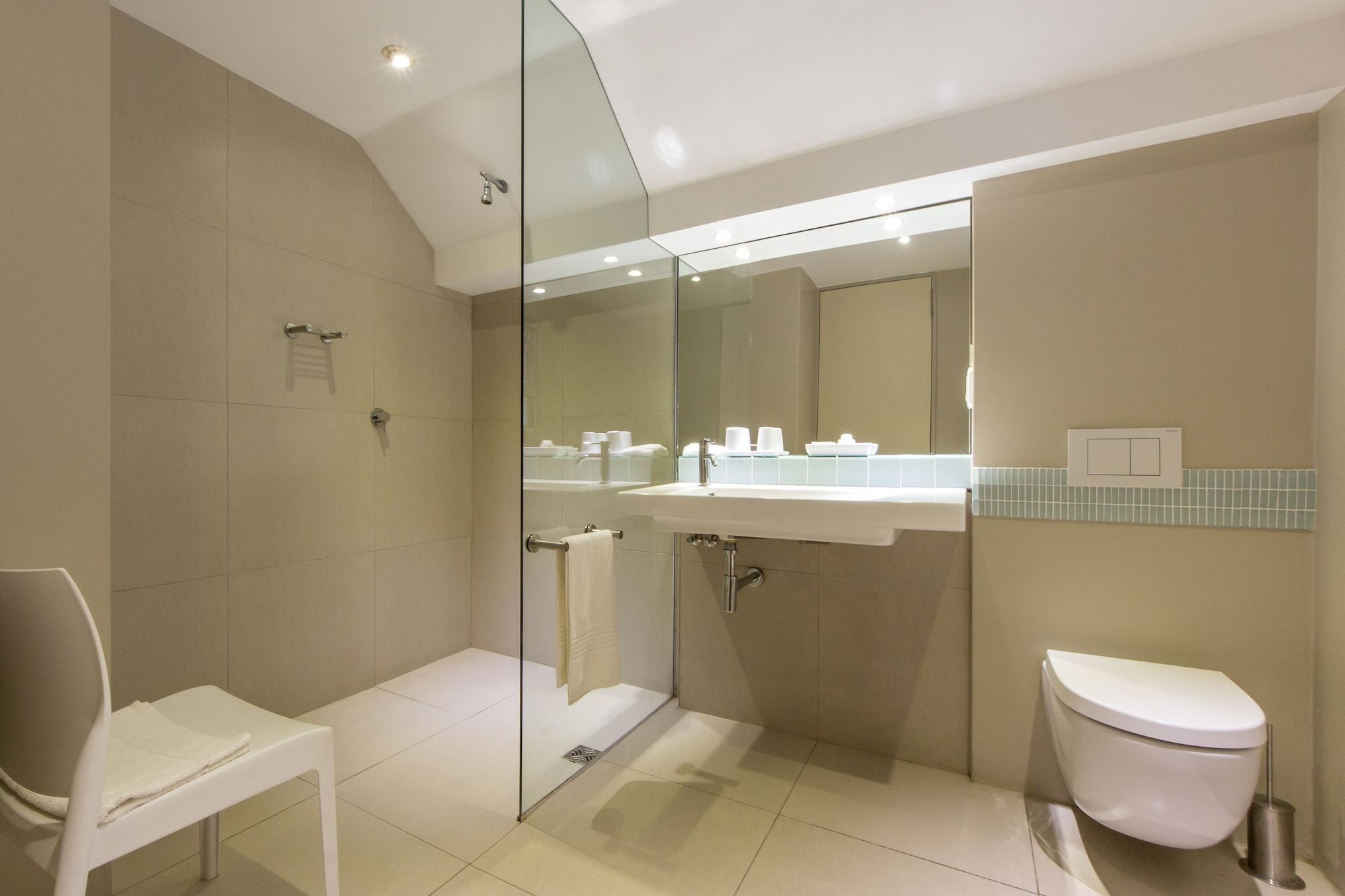 Quarry Lake Inn East London Ngoại thất bức ảnh