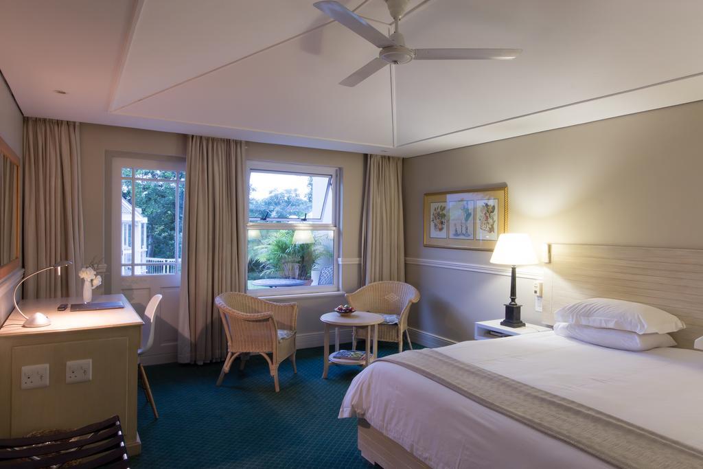 Quarry Lake Inn East London Ngoại thất bức ảnh