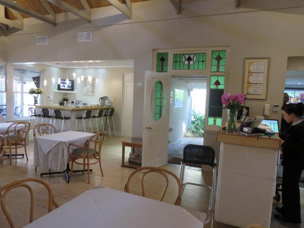 Quarry Lake Inn East London Ngoại thất bức ảnh