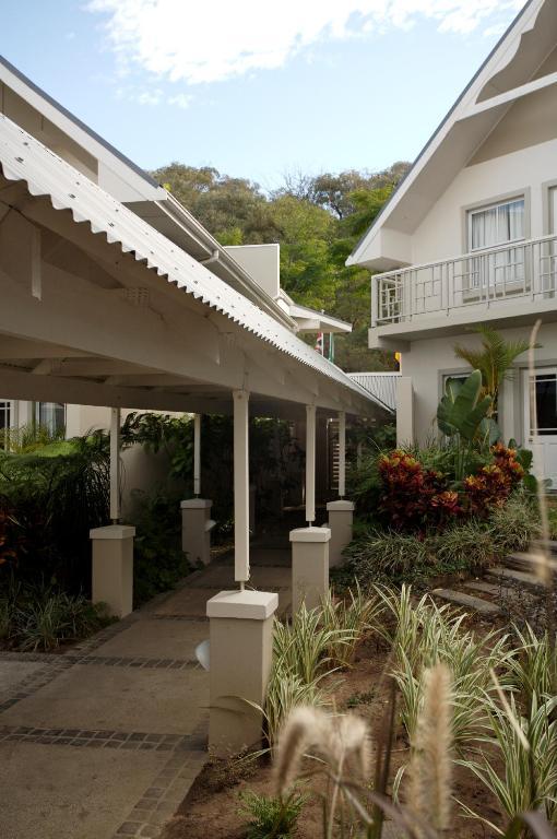 Quarry Lake Inn East London Ngoại thất bức ảnh